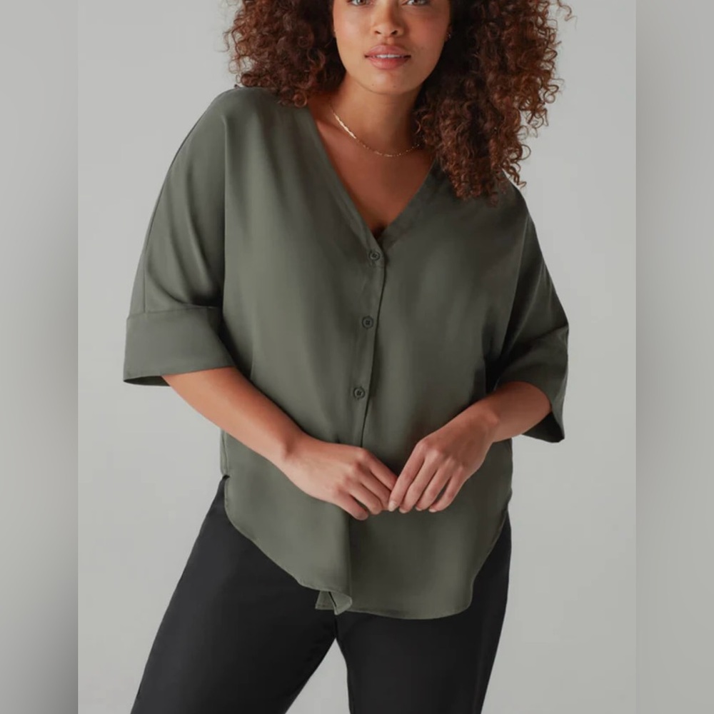 VETTA Olive Green Button-Down V-Neck Blouse